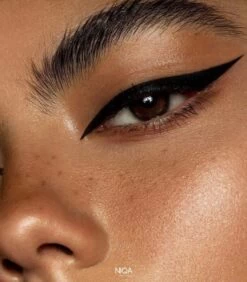 NIQA - Liquid Eyeliner Nightfall - Cat Eye Look - Vegan & Halal -Mooi Leven 1050x1200 9