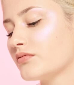 L’Oréal Paris 01 Iconoc Glow Highlighter - Poeder Highlighter - 9 Gr. -Mooi Leven 1055x1200 1