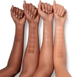 Clinique Superbalanced Foundation - 03 Ivory 9 Clinique Superbalanced Foundation - 03 Ivory -Mooi Leven 1119x1200 2