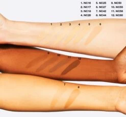 MAC Cosmetics Studio Fix Fluid Foundation - NC25 24 MAC Cosmetics Studio Fix Fluid Foundation - NC25 -Mooi Leven 1200x1124