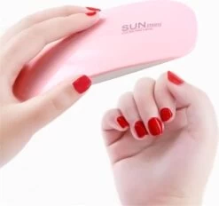 Royala F - Gellak Starterspakket + Inclusief Portable UV LED Lamp + Met 6 Verschillende Gellak Kleuren - Gellak Lamp – Topcoat - Basecoat - Alle Benodigdheden In Eén -Mooi Leven 1200x1126 2