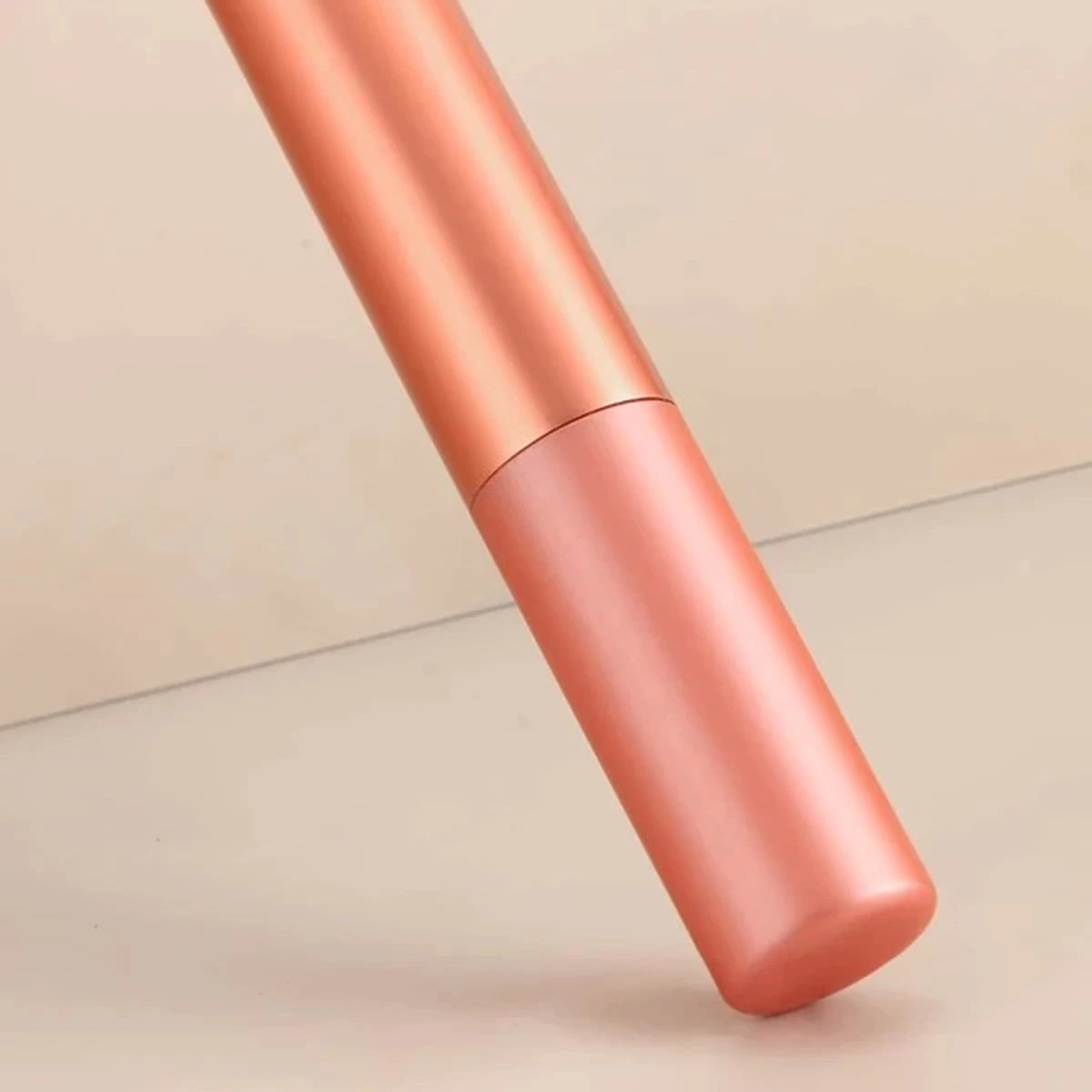 Foundation Kwast - Foundation Brush - Borstel - Foundationkwast - Blushkwast - Blush Stick - Ronde Kop - Rosé 5 Foundation Kwast - Foundation Brush - Borstel - Foundationkwast - Blushkwast - Blush Stick - Ronde Kop - Rosé - Afbeelding 3