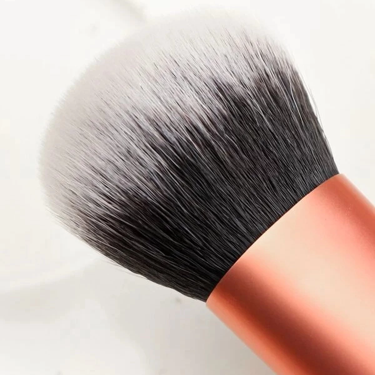 Foundation Kwast - Foundation Brush - Borstel - Foundationkwast - Blushkwast - Blush Stick - Ronde Kop - Rosé 7 Foundation Kwast - Foundation Brush - Borstel - Foundationkwast - Blushkwast - Blush Stick - Ronde Kop - Rosé - Afbeelding 5