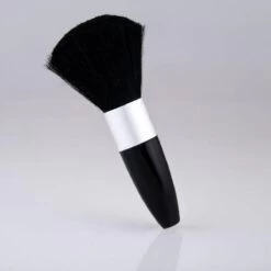 Lovely Pop Accessories - Poederkwast Van Synthetisch Haar - Zwart / Zilverkleur - 11 Cm. Lang - 1 Stuks In Blisterverpakking