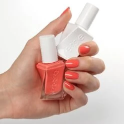 Essie Gel Couture - 210 On The List - Oranje - Glanzende Nagellak Met Gel Effect - 13,5 Ml -Mooi Leven 1200x1200 1518