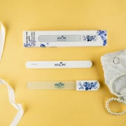 Herome Glazen Nagelvijl Glasvijl Delfts Blauw - Limited Edition - Onslijtbare Nagelvijl - Voorkomt Splijten En Haakjes -Mooi Leven 1200x1200 1779