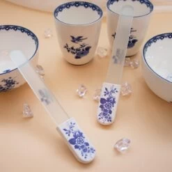 Herome Glazen Nagelvijl Glasvijl Delfts Blauw - Limited Edition - Onslijtbare Nagelvijl - Voorkomt Splijten En Haakjes -Mooi Leven 1200x1200 1780