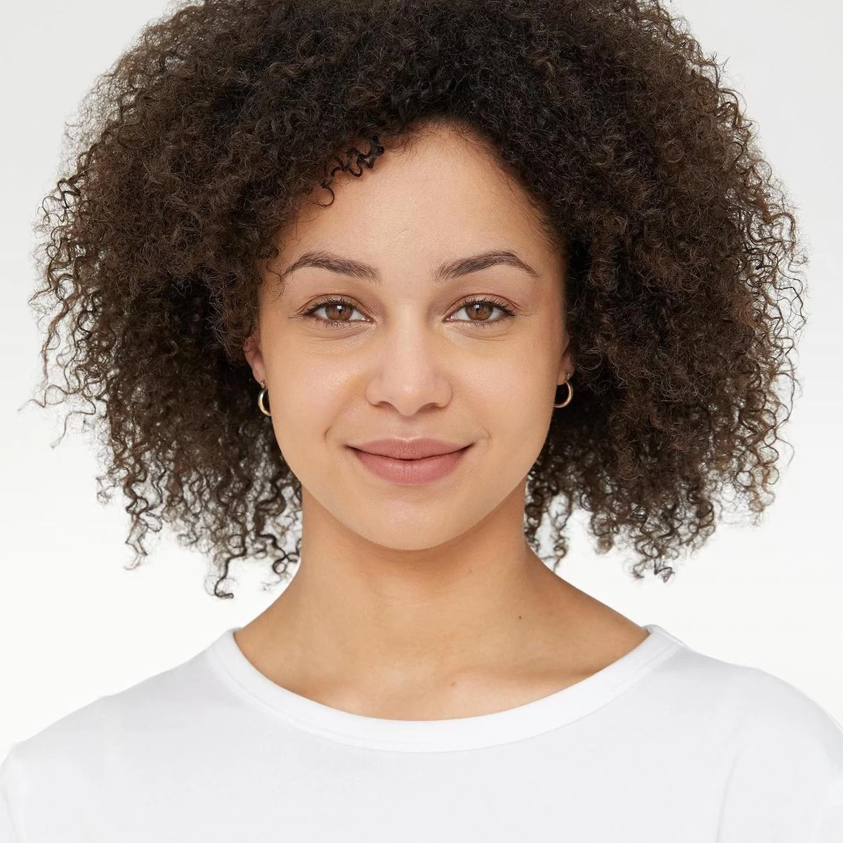 Rimmel London Lasting Finish Foundation - 300 Sand 9 Rimmel London Lasting Finish Foundation - 300 Sand - Afbeelding 7