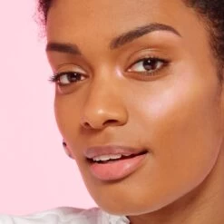 L’Oréal Paris 01 Iconoc Glow Highlighter - Poeder Highlighter - 9 Gr. -Mooi Leven 1200x1200 342