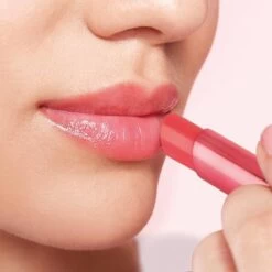 Golden Rose Glow Kiss Tinted Lip Balm PEACH SHAKE NO: 04 Met Hyaluronzuur, Vitamine E En SPF15 9 Golden Rose Glow Kiss Tinted Lip Balm PEACH SHAKE NO: 04 Met Hyaluronzuur, Vitamine E En SPF15 -Mooi Leven 1200x1200 430