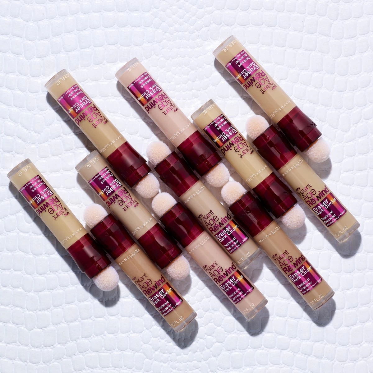 Maybelline Eraser Eye Concealer - Nude - 3 Stuks Voordeelverpakking 13 Maybelline Eraser Eye Concealer - Nude - 3 Stuks Voordeelverpakking - Afbeelding 11