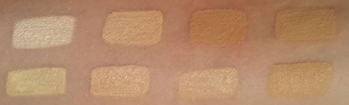 Makeup Revolution Cover & Conceal Cream Palette - Light 5 Makeup Revolution Cover & Conceal Cream Palette - Light - Afbeelding 3