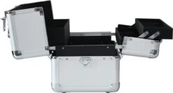 Veronica NAIL-PRODUCTS - Aluminium Koffer - Zilver - 3 Vaks - Draagriem En Afsluitbaar - Beautycase Voor Nagel, Pedicure, Manicure, Visagie, Make-up, Kapper Spullen. -Mooi Leven 1200x647