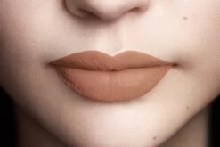 L’Oréal Paris Les Chocolate Ultra Matte Liquid Lippenstift - 844 Sweet Tooth -Mooi Leven 1200x800 4