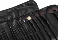 Professionele 24-Delige Make-Up Kwastenset - Cosmetica Visagie Makeup Kwasten Set - Mascara/Oogschaduw/Concealer/Foundation/Blush/Eyeliner/Highlighter/Poederkwast Beauty Brush - Contourkwast Make Up Brushes Borstels Penselen - Met Luxe Opberg Etui 23 Professionele 24-Delige Make-Up Kwastenset - Cosmetica Visagie Makeup Kwasten Set - Mascara/Oogschaduw/Concealer/Foundation/Blush/Eyeliner/Highlighter/Poederkwast Beauty Brush - Contourkwast Make Up Brushes Borstels Penselen - Met Luxe Opberg Etui -Mooi Leven 1200x835 3