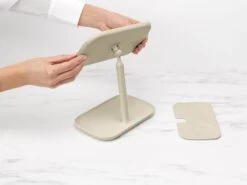 Brabantia ReNew Make-up Spiegel - Met Accessoireschaal - Soft Beige -Mooi Leven 1200x899 20