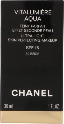 Chanel Vitalumiere Aqua Foundation - 30 Beige - SPF15 - 30 Ml 17 Chanel Vitalumiere Aqua Foundation - 30 Beige - SPF15 - 30 Ml -Mooi Leven 622x1200