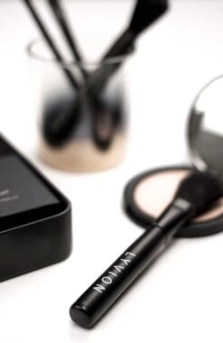 LYVION Professionele Make Up Kwasten Set - 7 Delig / Make Up / Make Up Koffer / Make Up Set / Make Up Kwasten / Make Up Kwasten Set -Mooi Leven 779x1200