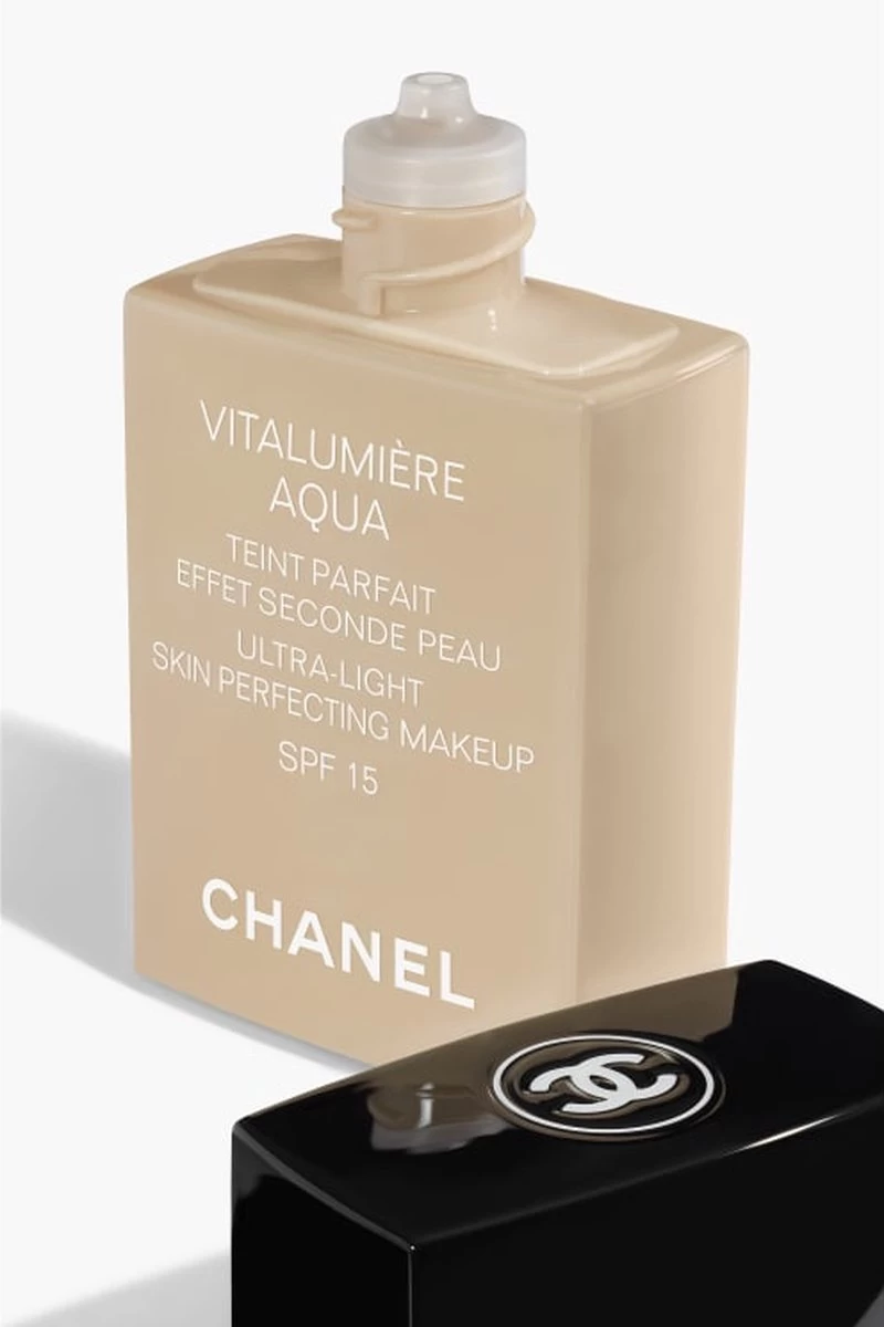 Chanel Vitalumiere Aqua Foundation - 30 Beige - SPF15 - 30 Ml 9 Chanel Vitalumiere Aqua Foundation - 30 Beige - SPF15 - 30 Ml - Afbeelding 7