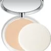 Clinique Almost Powder SPF 15 - Fair - Make-uppoeder 1 Clinique Almost Powder SPF 15 - Fair - Make-uppoeder -Mooi Leven 863x1200 1