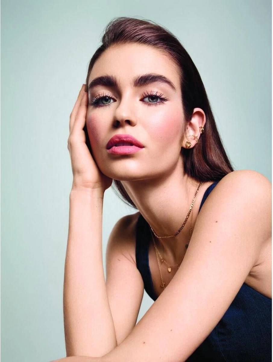 Rimmel London Lasting Finish Foundation - 300 Sand 6 Rimmel London Lasting Finish Foundation - 300 Sand - Afbeelding 4