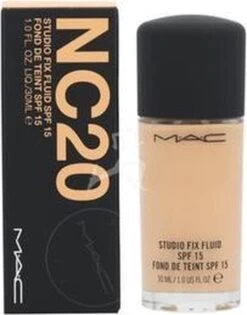 MAC Cosmetics Studio Fix Fluid Foundation - NC20 -Mooi Leven 940x1200