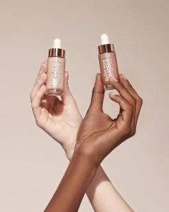 L'Oréal Paris Glow Mon Amour Highlighter Drops - 02 Loving Peach 26 L'Oréal Paris Glow Mon Amour Highlighter Drops - 02 Loving Peach -Mooi Leven 960x1200 12